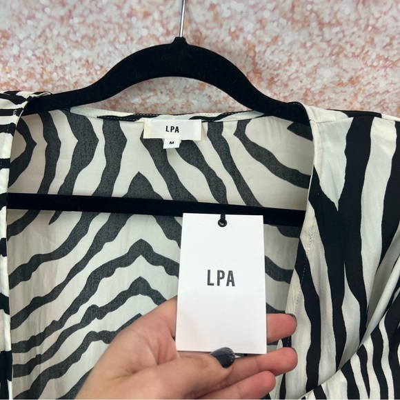 NWT LPA Italina Dress in Zebra - Picture 5 of 10